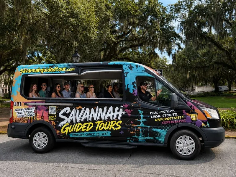 Savannah Historic District Small Group Guided Open-Air Tour