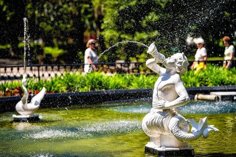 Savannah: Founding-to-Present History & Culture Walking Tour